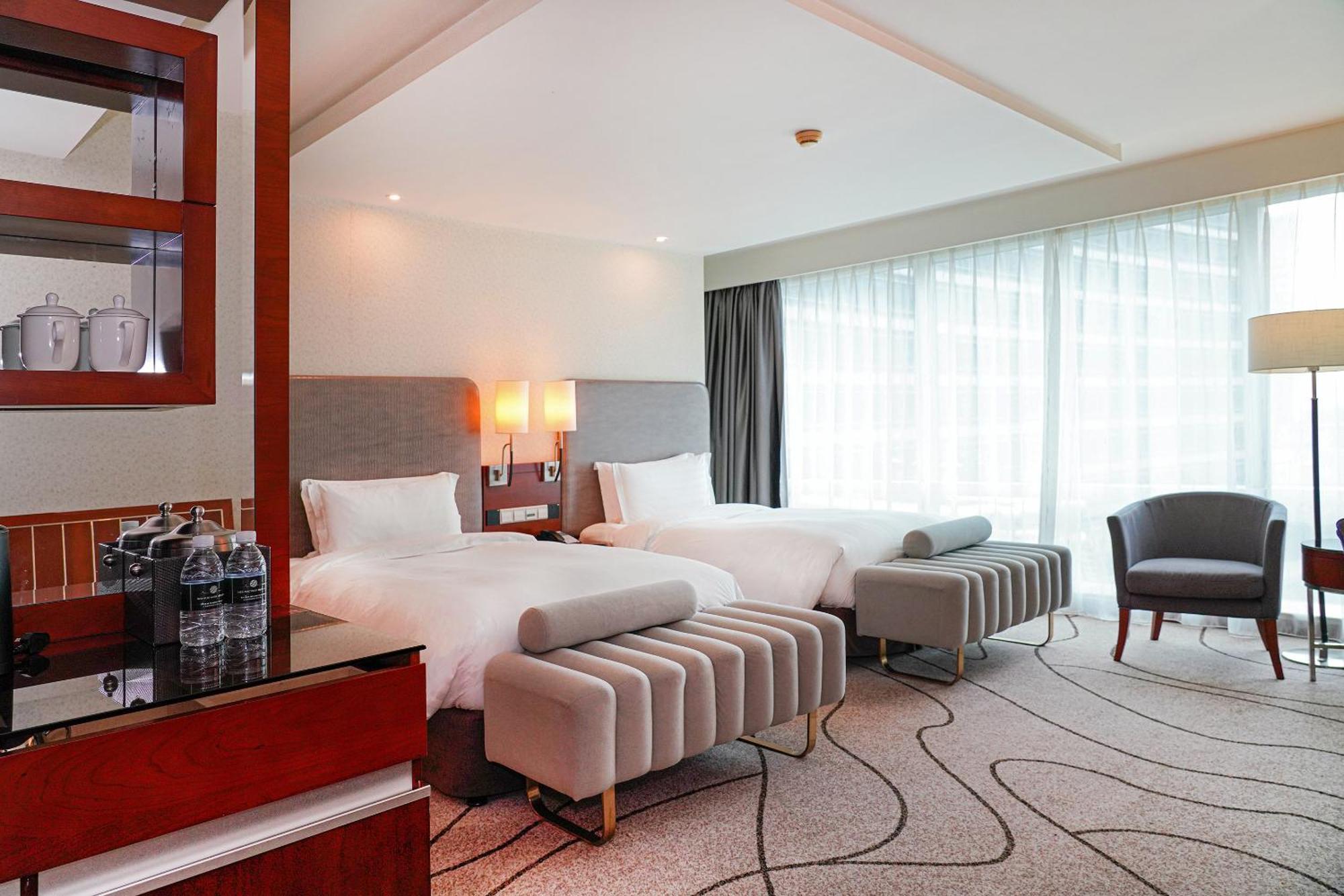 Pullman - In Xintiandi & Yu Garden Area 5*